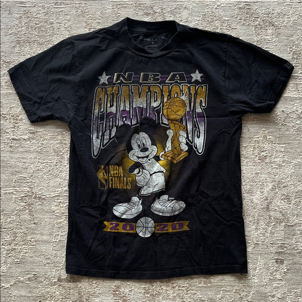 Junk Food Los Angeles Lakers 2020 NBA Finals Champions Mickey Trophy shirt